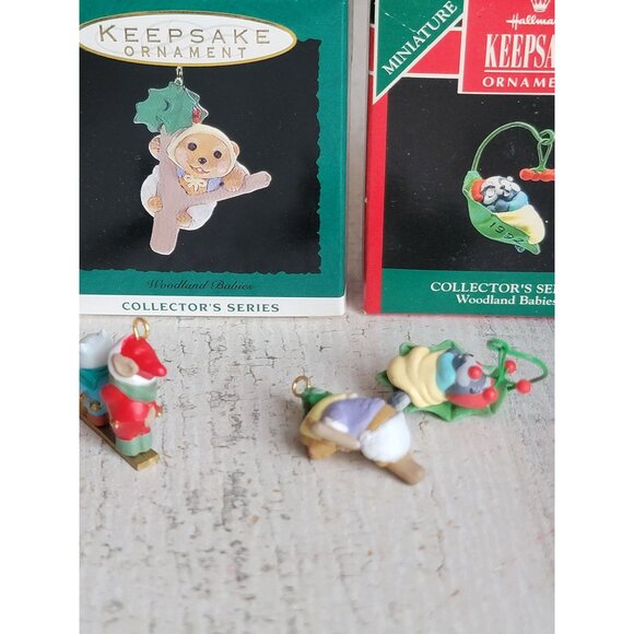 Hallmark Variety baby animal miniature ornament Xmas skunk - Picture 6 of 6